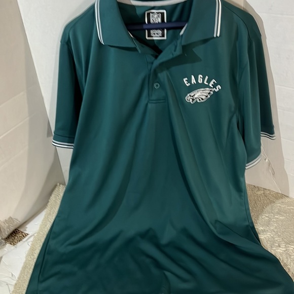 NFL Eagles size Large - Picture 9 of 12
